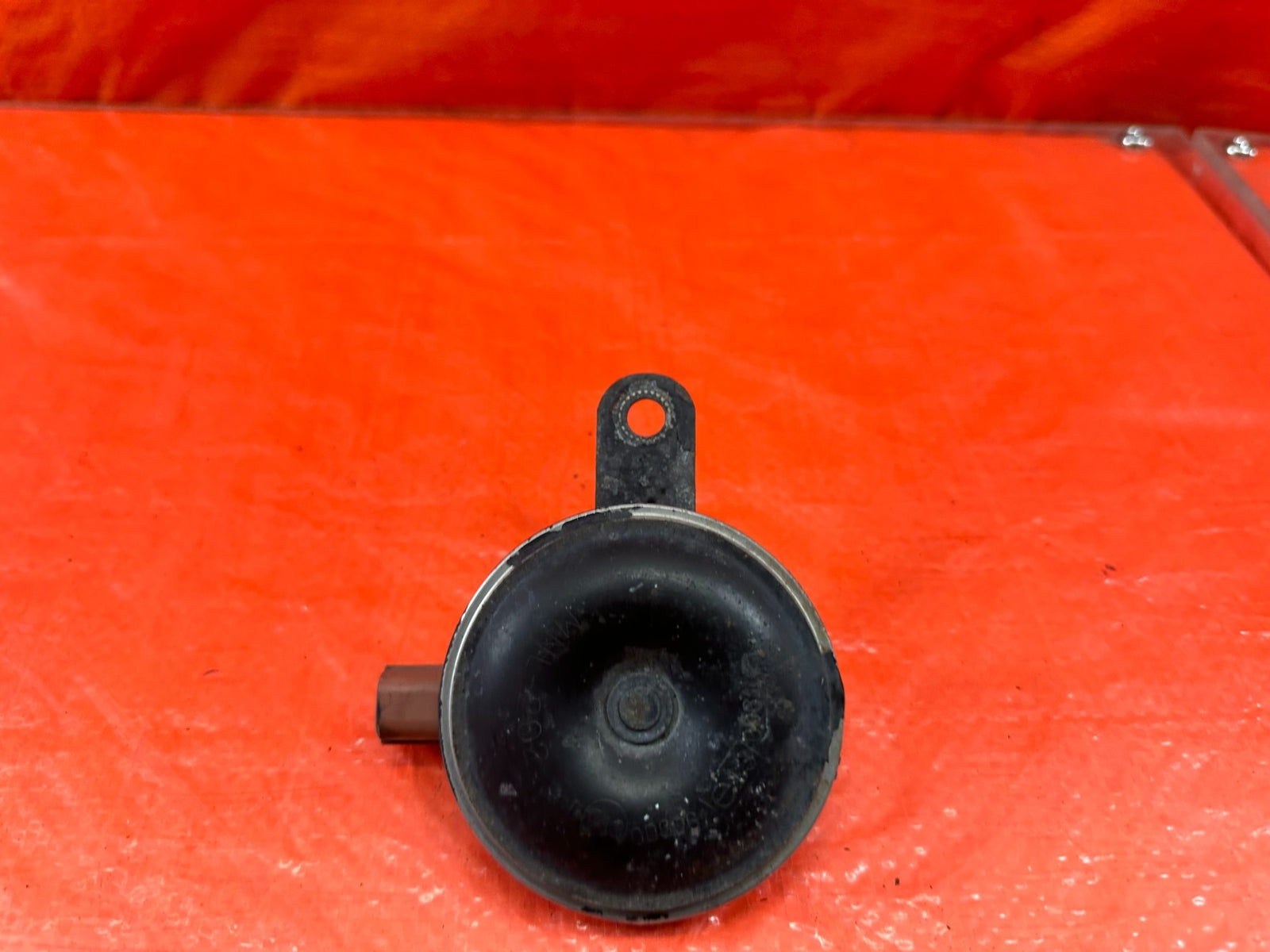 00 05 HONDA S2000   LOW NOTE HORN ASSEMBY   OEM FACTORY #1986
