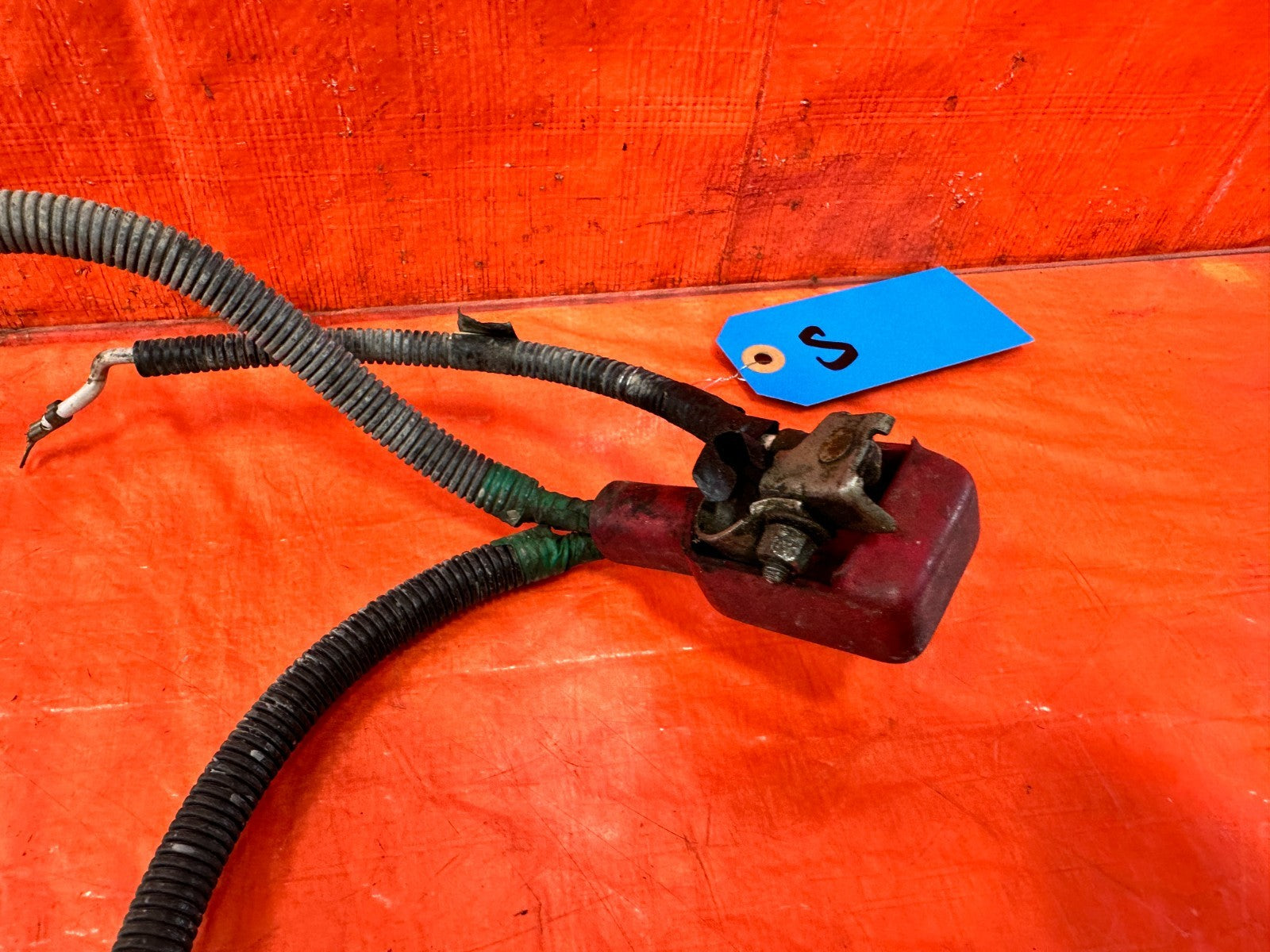 97 01 HONDA CR V CRV AUTOMATIC POSITIVE TERMINAL CHARGE STARTER HARNESS OEM #3011