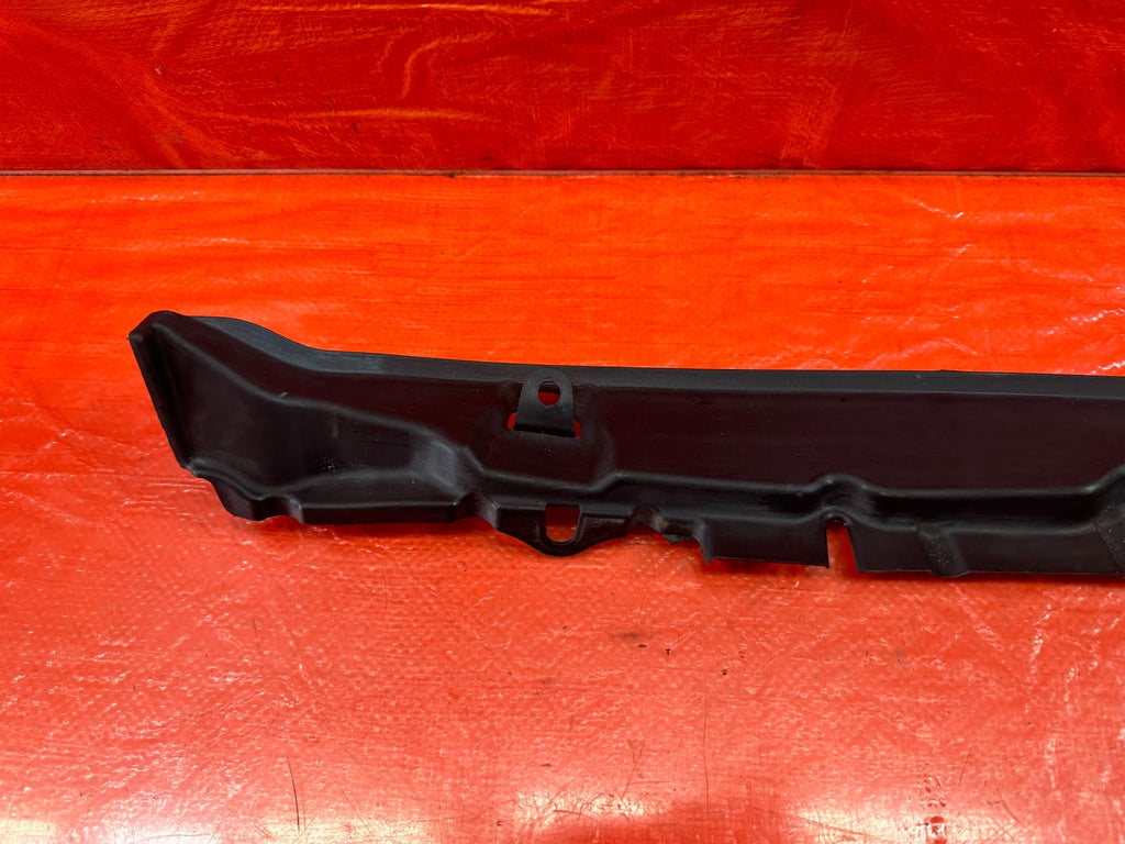 02 05 HONDA CIVIC SI EP3 HATCH PASSENGER RIGHT LOWER FENDER FAIRING TRIM OEM 2137
