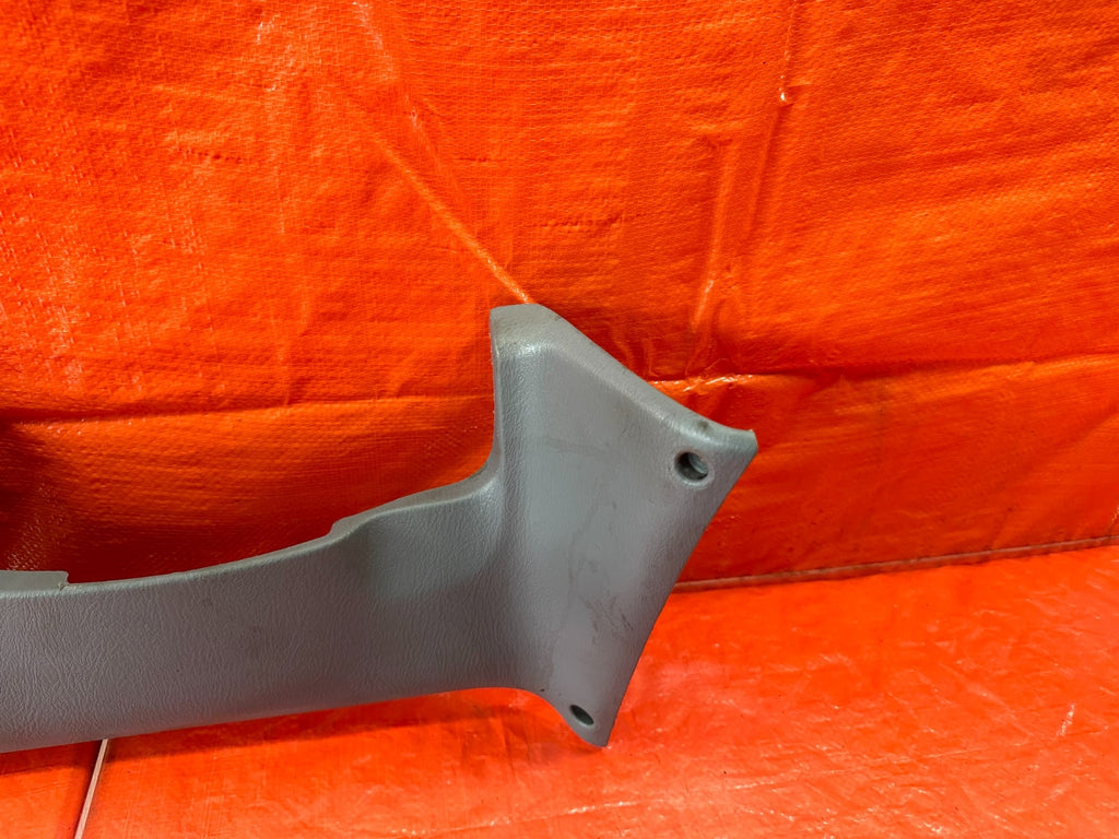 95 97 HONDA ODYSSEY   KNEE TRIM UNDER STEERING COLUMN LOWER COVER   OEM #1934