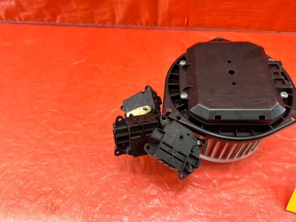 14 20 INFINITI Q50 17 20 Q60   BLOWER W/ HEATER FLAP BLOWER MOTOR ACTURATOR #2223