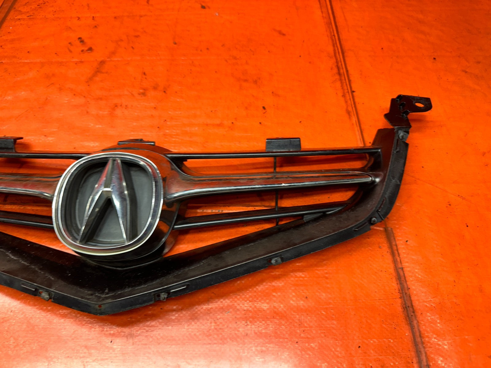 04-05 ACURA TSX 4D 2.4L K24A2 FRONT BUMPER UPPER GRILLE GRILL MOLDING OEM #3426