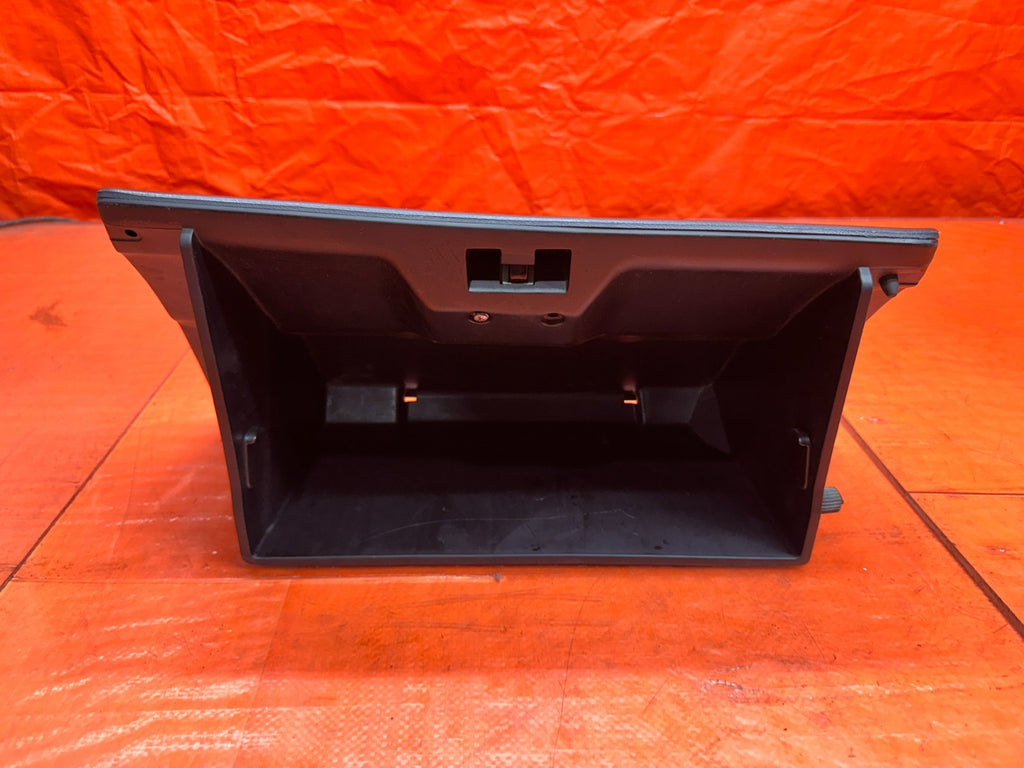 97 01 HONDA PRELUDE 2.2L PASSENGER DASH GLOVE BOX COMPARTMENT DOOR OEM #3354
