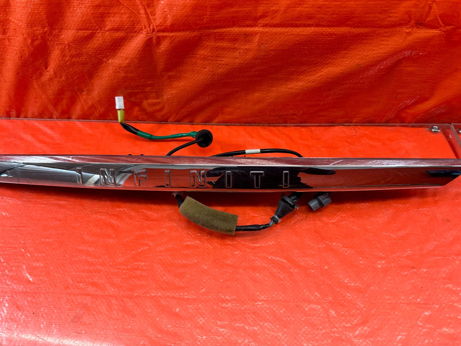 14 17 INFINITI Q50   REAR UPPER TRUNK TRIM W/ BACK UP CAMERA & INFINITI TEXT OEM6