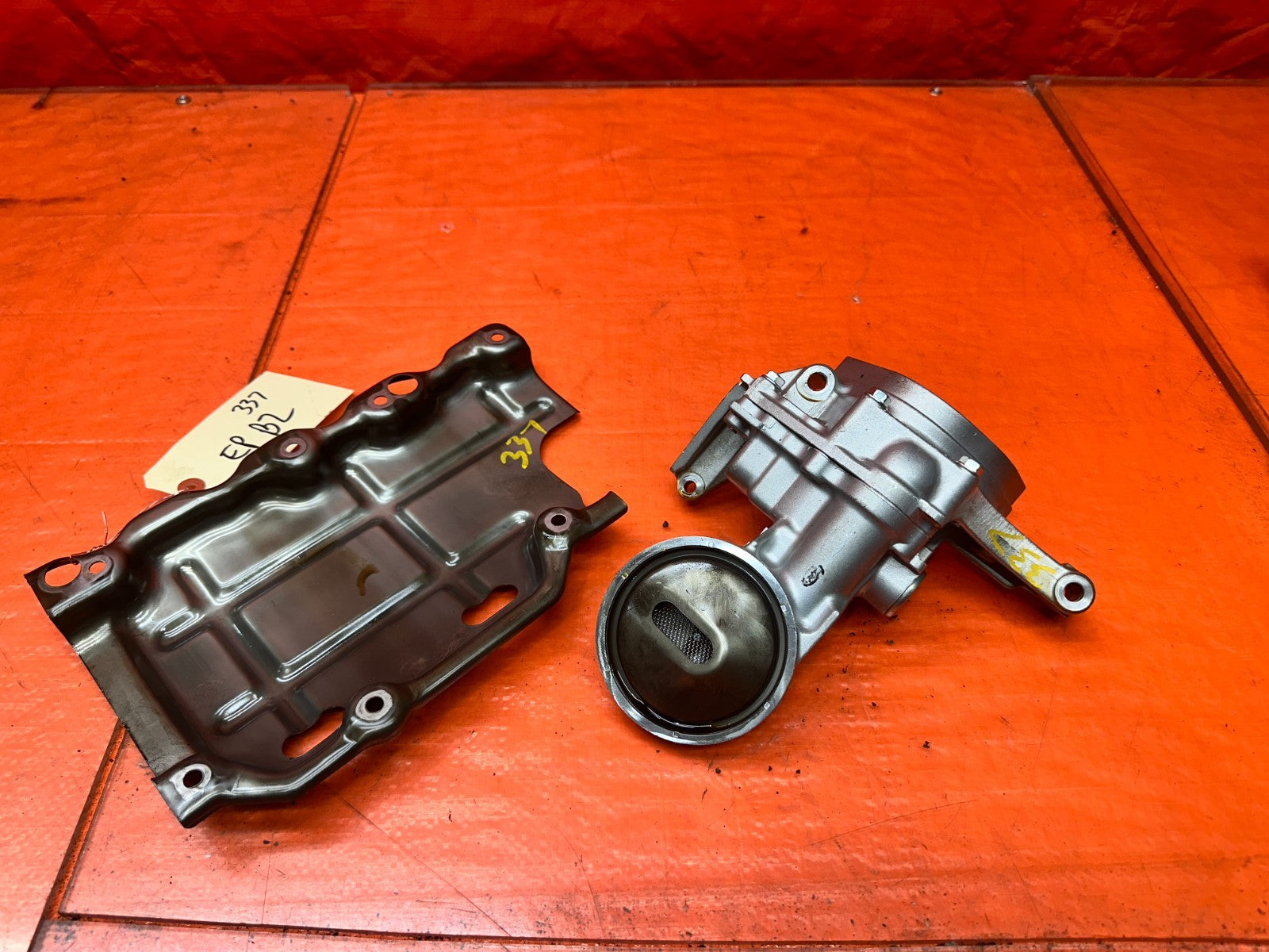 00 03 HONDA S2000 AP1 2.0L F20C ENGINE BLOCK OIL PUMP ASSEMBLY OEM #33712