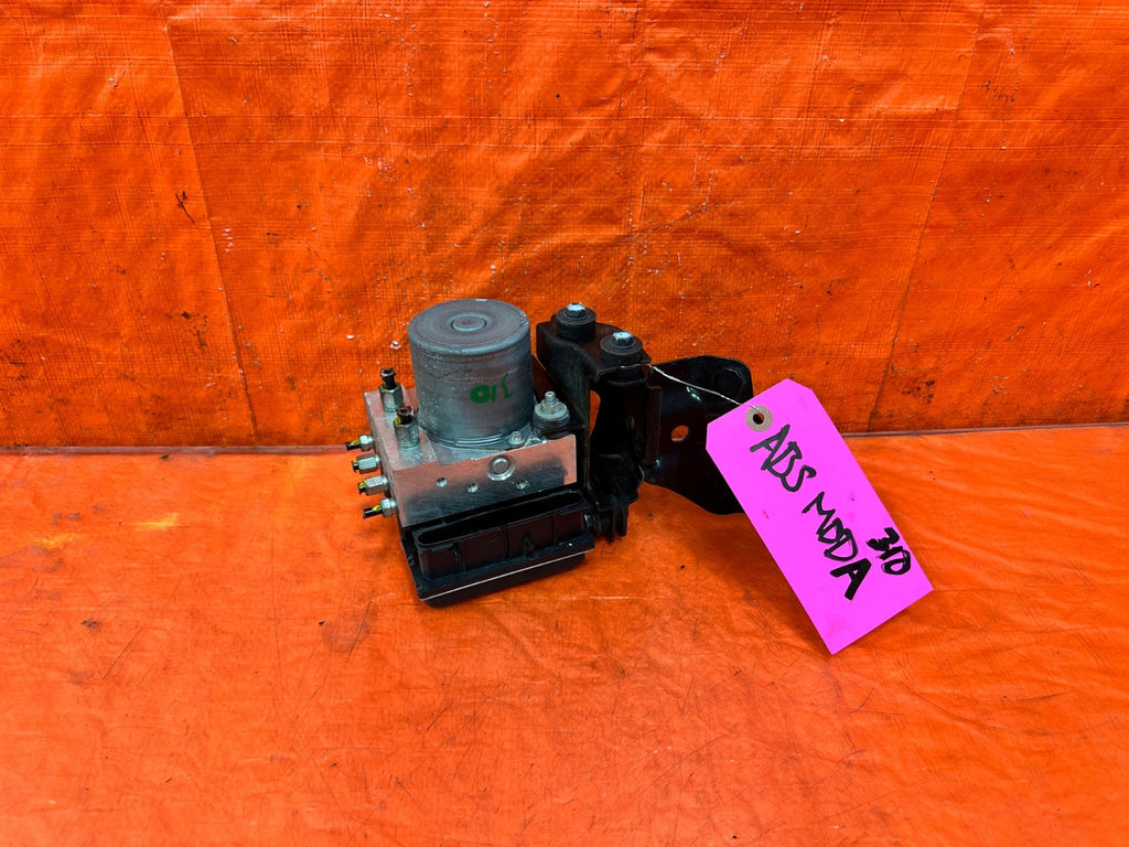 09 15 INFINITI G37 CONVERTIBLE   ABS PUMP ANTI SKID LOCK ACTUATOR VSA MODULATOR0