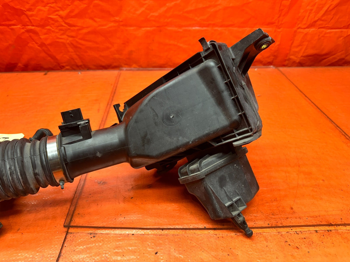 14-15 INFINITI Q50 3.7L AWD VQ37VHR PASSENGER RIGHT AIR INTAKE BOX TUBE HOSE OEM8