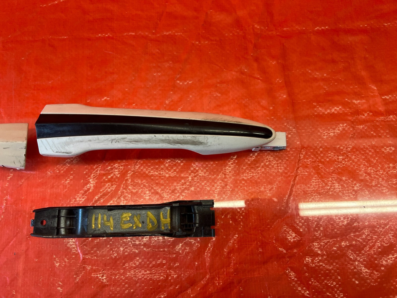 14 20 INFINITI Q50   DRIVER LEFT REAR EXTERIOR DOOR HANDLE W/ CAP AND BASE OEM6