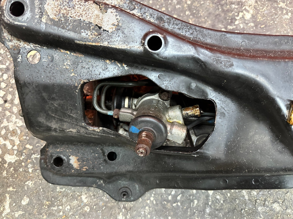 97 01 HONDA PRELUDE 2.2L FRONT SUBFRAME K MEMBER W/ POWER STEERING RACK OEM #33515