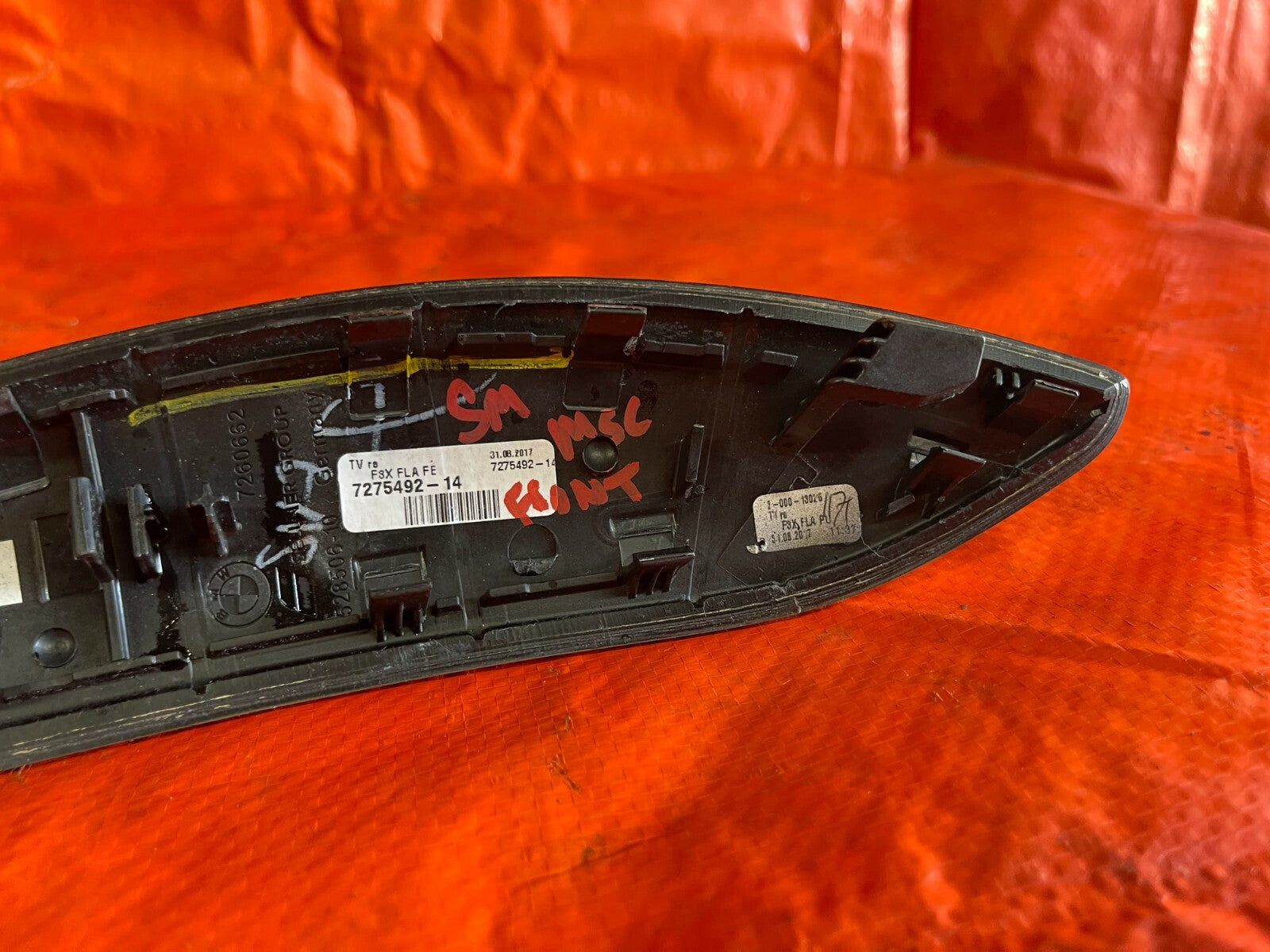 BMW 13 16 328i / 13 16 320i   PASSENGER RIGHT FRONT   DOOR PANEL GRAB TRIM   OEM6