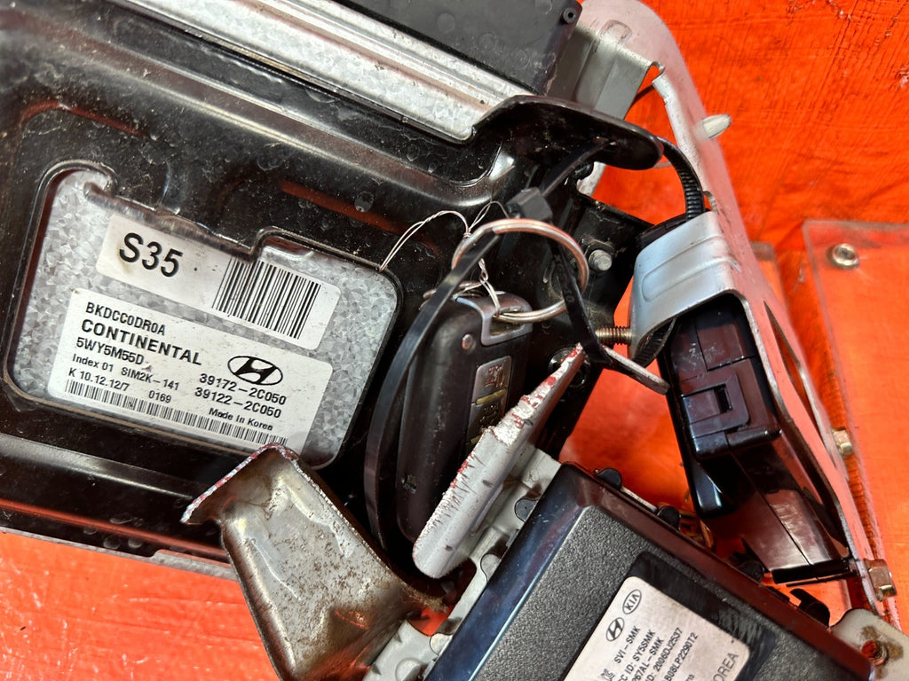 13 16 HYUNDAI GENESIS COUPE 2.0L TURBO   KEY   ECU   TCM   BCM   PLUG N PLAY 3267