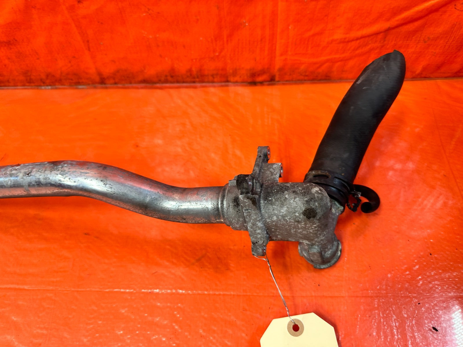 08 15 INFINITI G37 Q60 3.7L VQ37 REAR ENGINE WATER COOLANT PASSAGE PIPE #3295