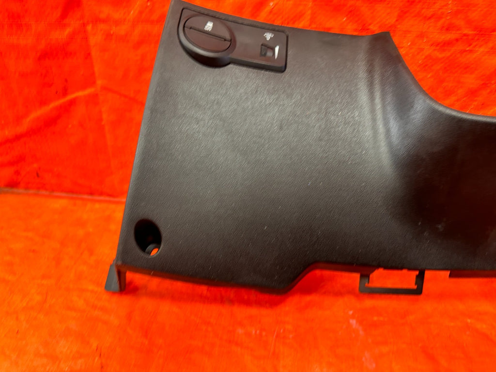 11-16 HYUNDAI GENESIS COUPE KNEE TRIM UNDER STEERING COLUMN LOWER COVER OEM #3024