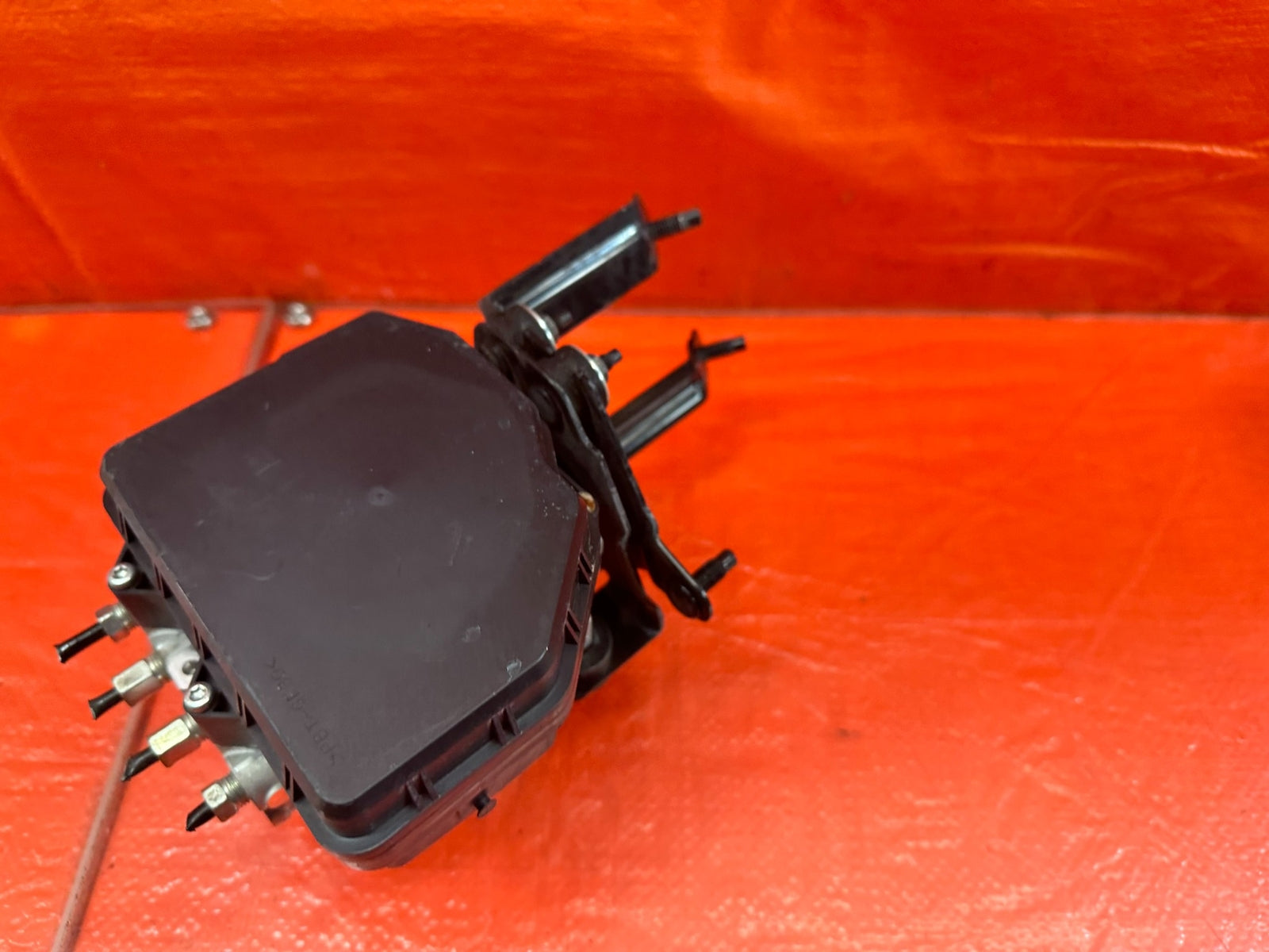 16 17 INFINITI Q50   RED SPORT 400   W/ PRE CRASH ONLY   ABS PUMP MODULE OEM 2156