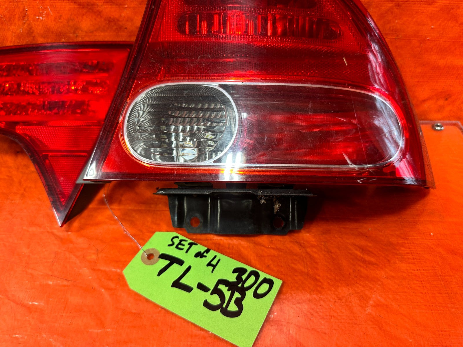 06 08 HONDA CIVIC   4 DOOR SEDAN COMPLET TAIL LIGHT TAIL LAMP SET ALL 4 OEM 3002