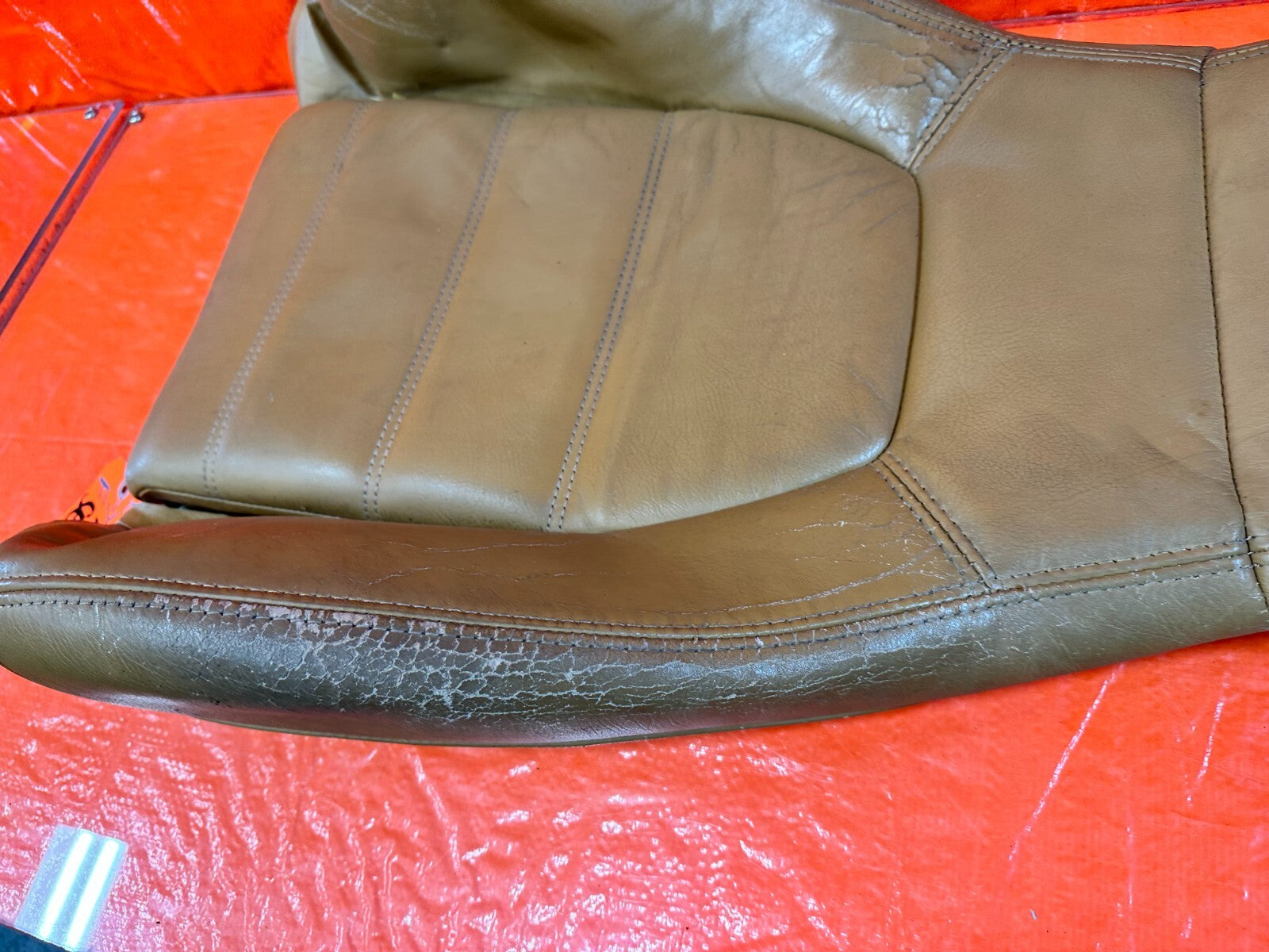 1993 93 MAZDA MX 5 MIATA   PASSENGER RIGHT FRONT UPPER SEAT SKIN WRAP COVER 26712