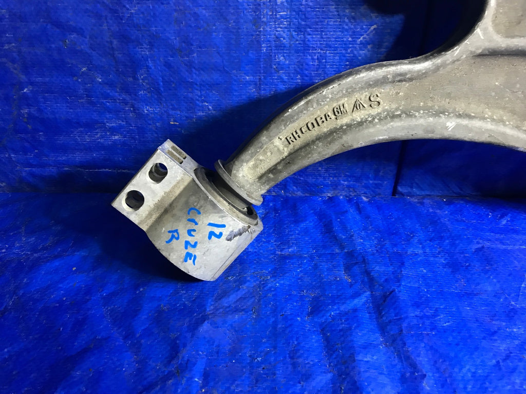 OEM 2011 2012 2013 2014 CHEVROLET CRUZE PASSENGER RIGHT FRONT LOWER CONTROL ARM1