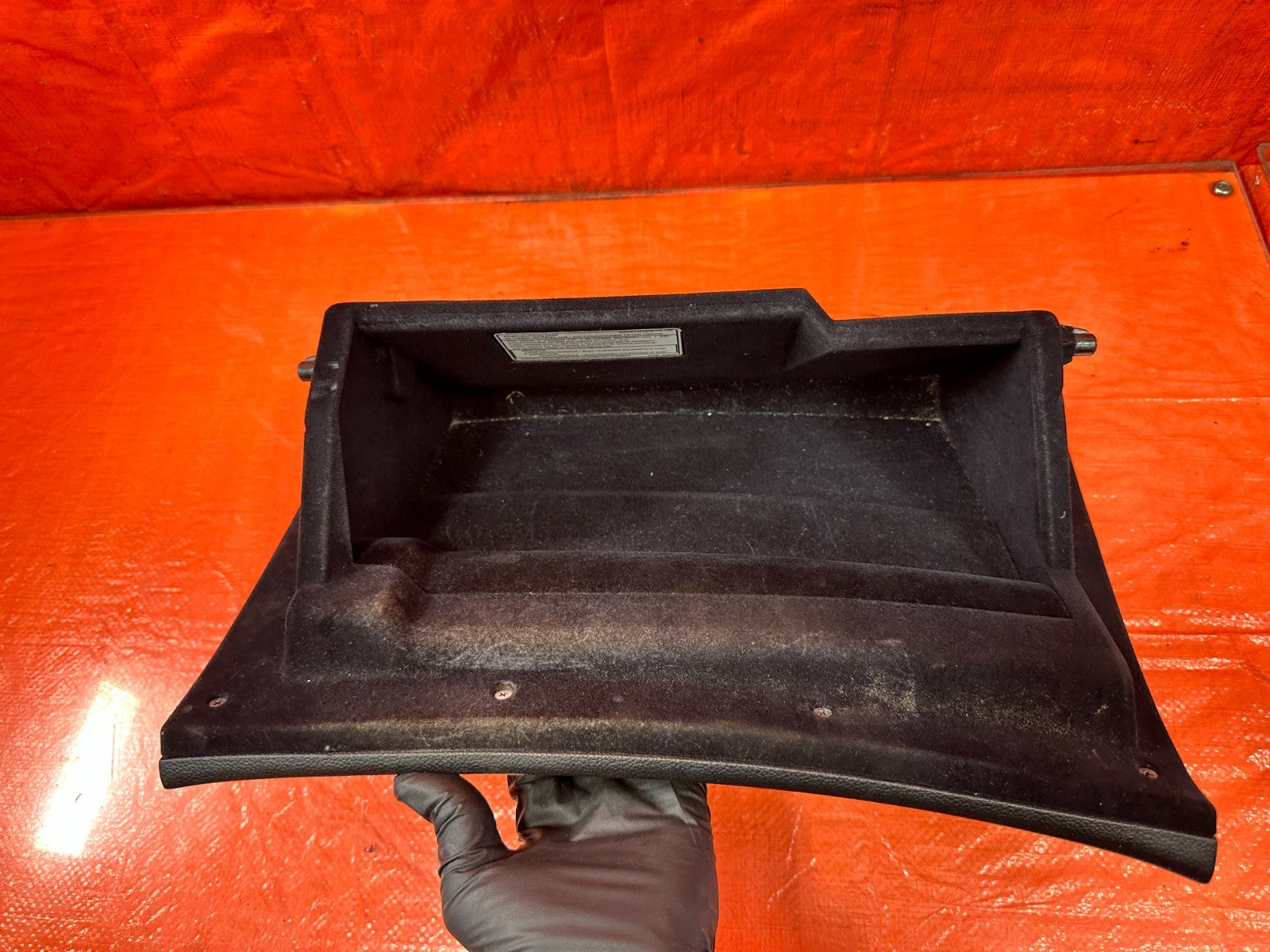 08 13 INFINITI G37 COUPE 2D   GLOVE BOX ASSEMBLY   BLACK COLOR   OEM 32010