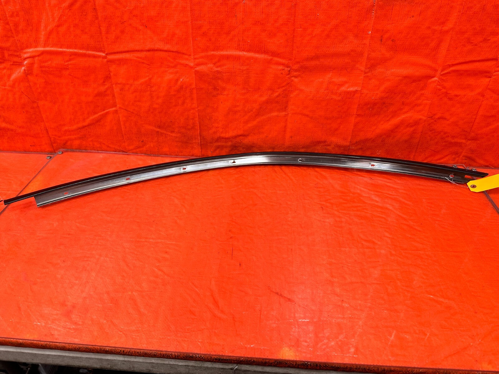 FRS BRZ & 86   PASSENGER RIGHT UPPER GLASS TRIM DRIP  RETAINER   OEM #2935