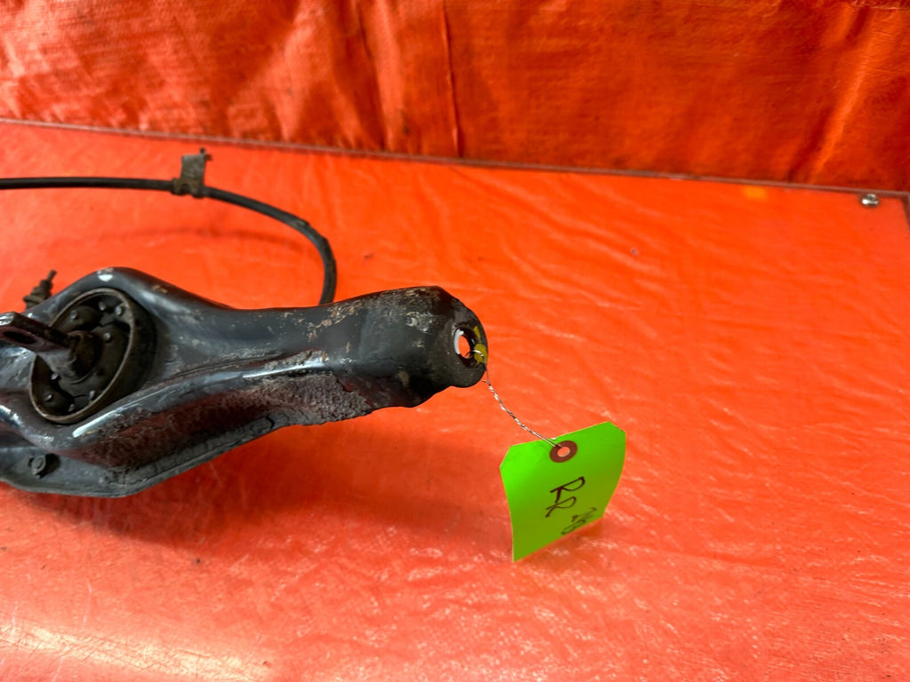 1989 89 HONDA CRX   PASSENGER RIGHT REAR TRAILING ARM BRAKE DRUM   OEM #2432