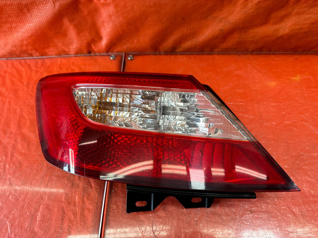 06 08 CIVIC 2D COUPE   DRIVER LEFT TAIL LIGHT LAMP   OEM FACTORY OE #2373