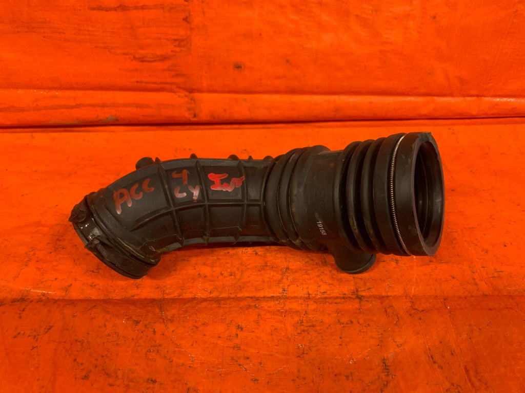 06 07 HONDA ACCORD 2.4L 4 CYL   AIR INTAKE TUBE ARM   17228 RAD L61   OEM OE0