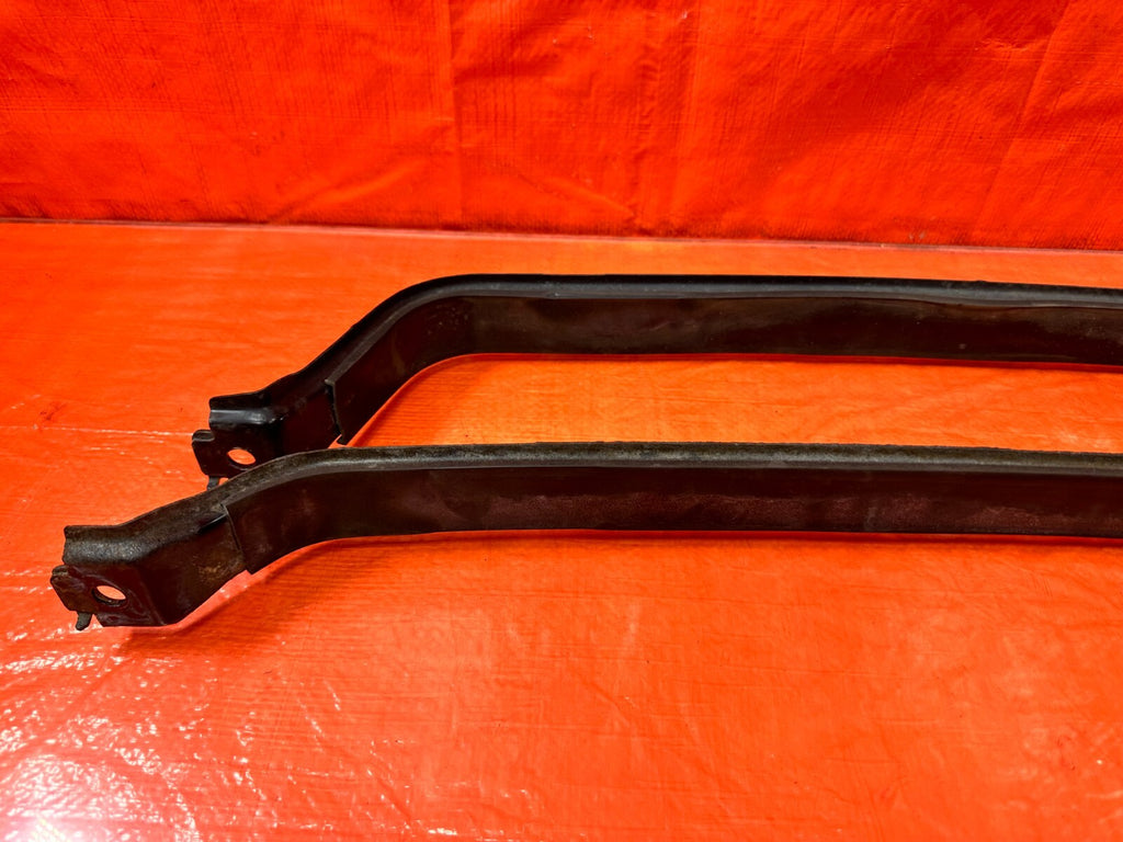 09 10 ACURA TSX   GAS GASOLINE FUEL TANK MOUNTING STRAPS BAND SET   OEM #2796