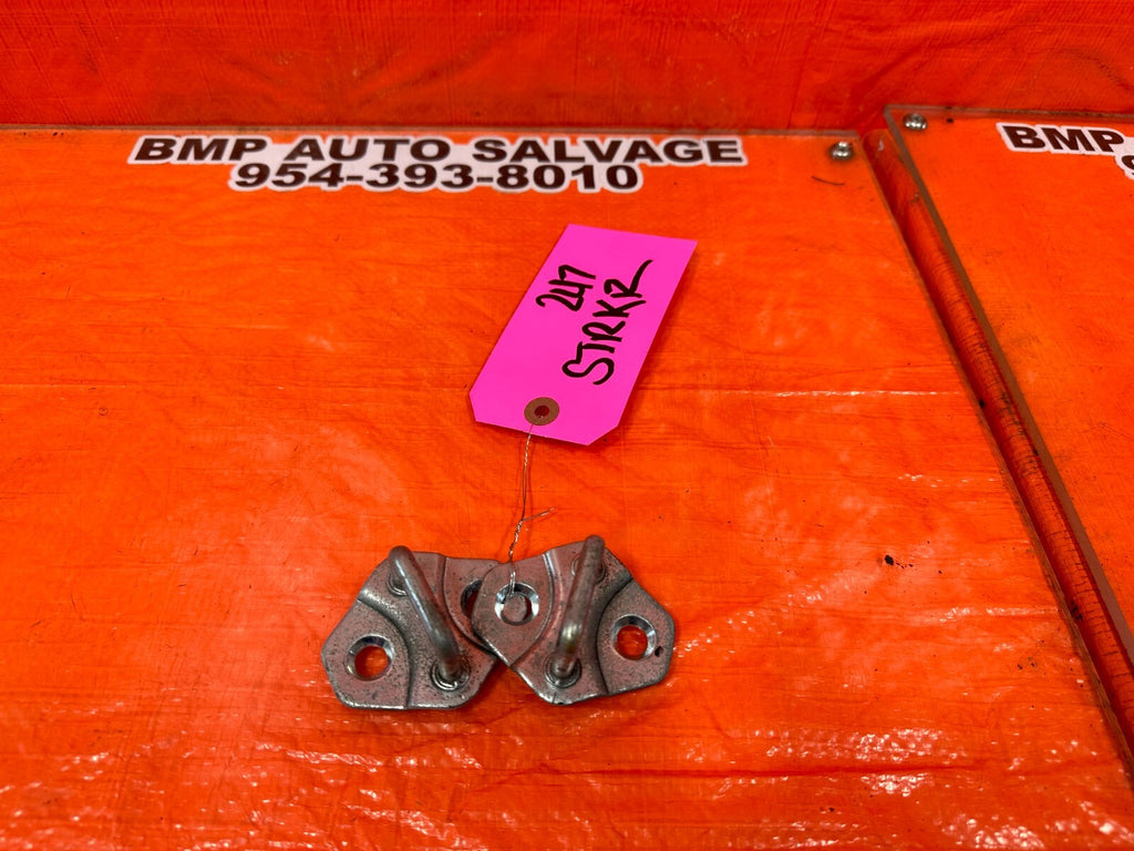 94 01 ACURA INTEGRA   LEFT AND RIGHT FRONT DOOR STRIKERS   STRIKER SET OEM #2470