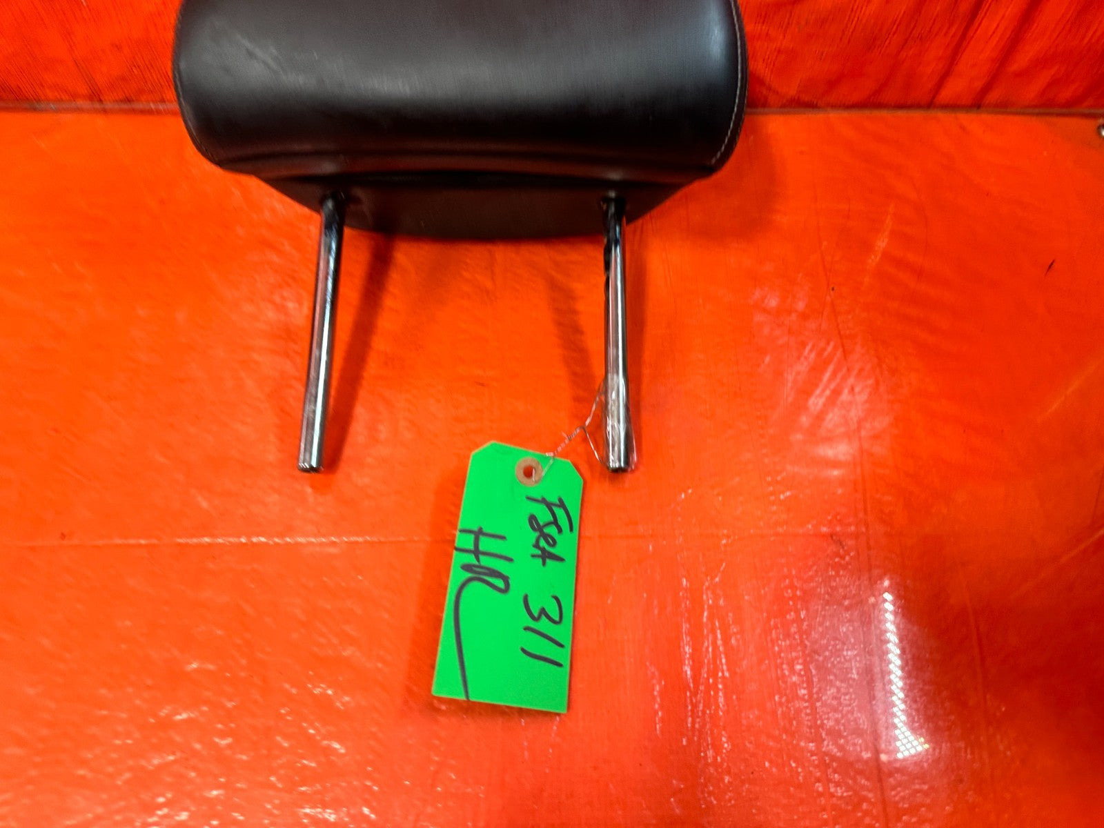 08 15 INFINITI G37 & Q60 2D COUPE FRONT SEAT HEAD REST LEFT OR RIGHT   OEM 311 11