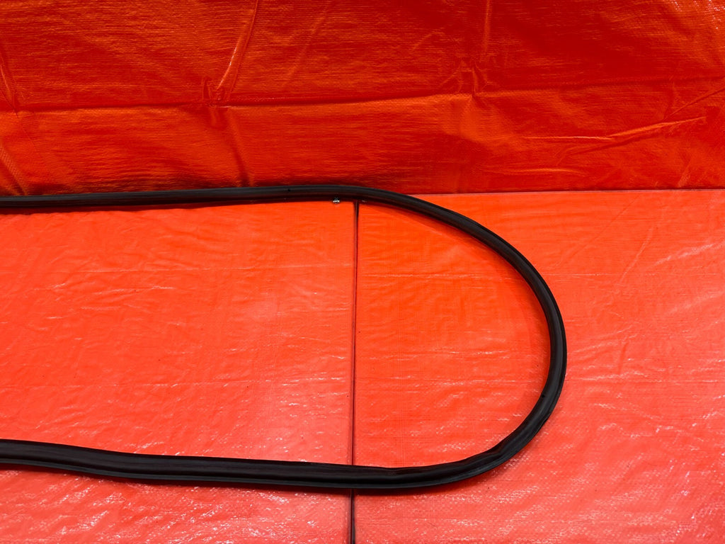 02 06 ACURA RSX   PASSENGER RIGHT FRONT   WEATHER STRIP TRIM SEAL GASKET OEM 1835