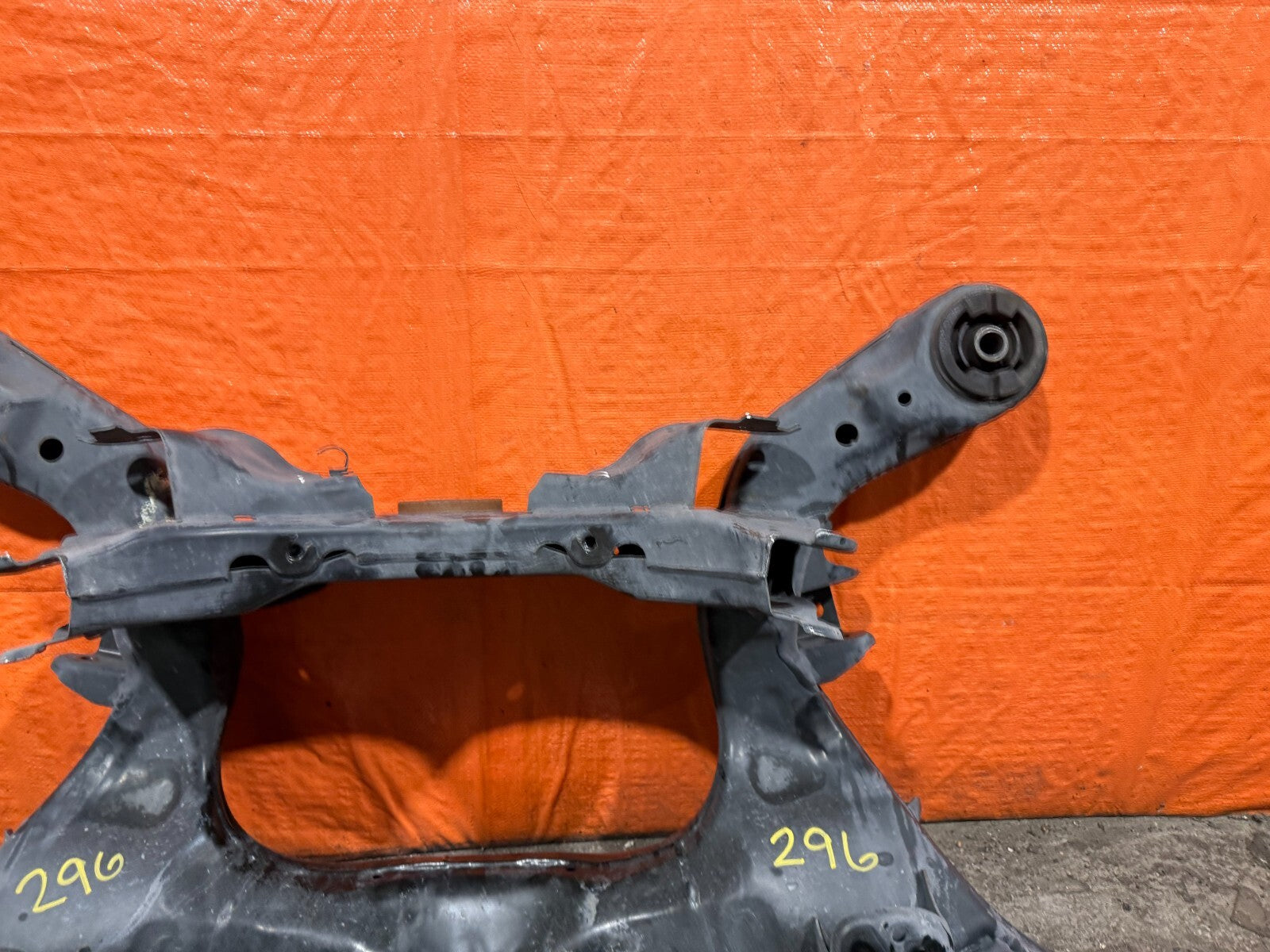 14 20 INFINITI Q50 & 16 20 Q60 REAR SUBFRAME CROSSMEMBER K FRAME W/ BRACKETS 2963