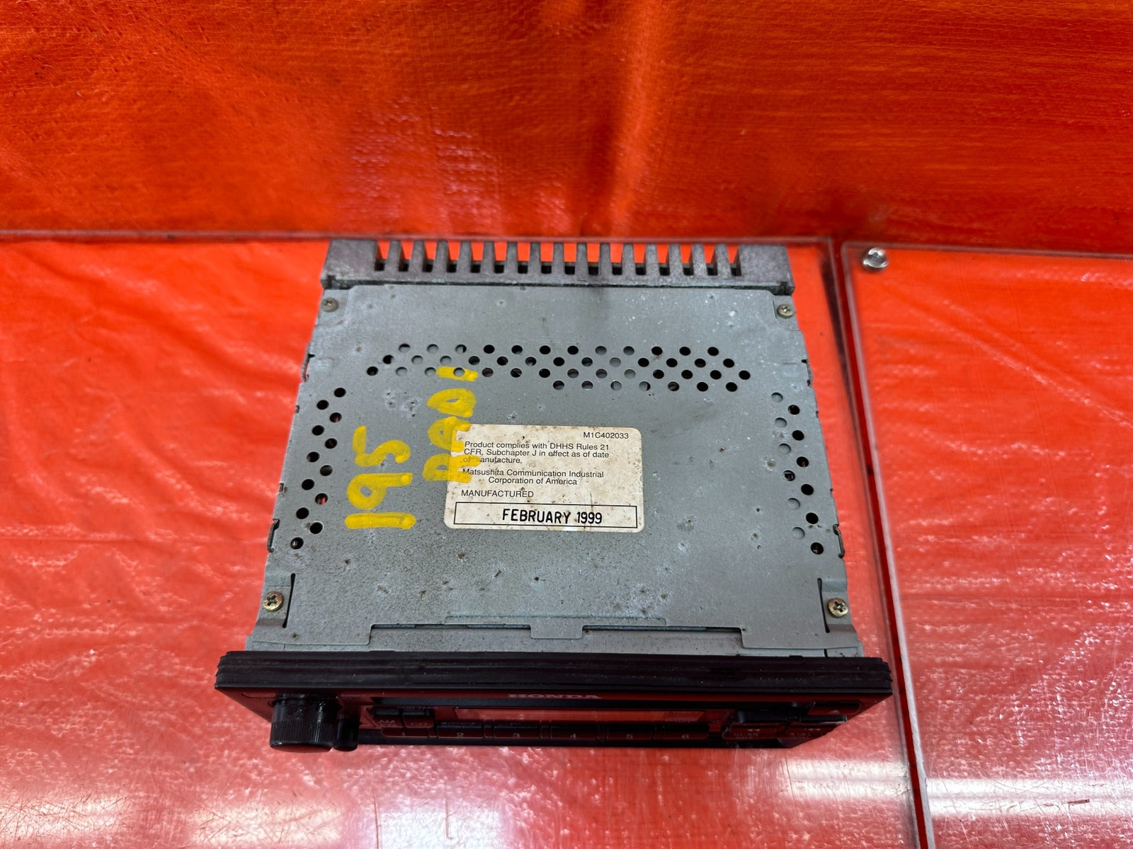 96 00 HONDA CIVIC   AM FM RADIO STEREO CD PLAYER   OEM FACTORY #19510