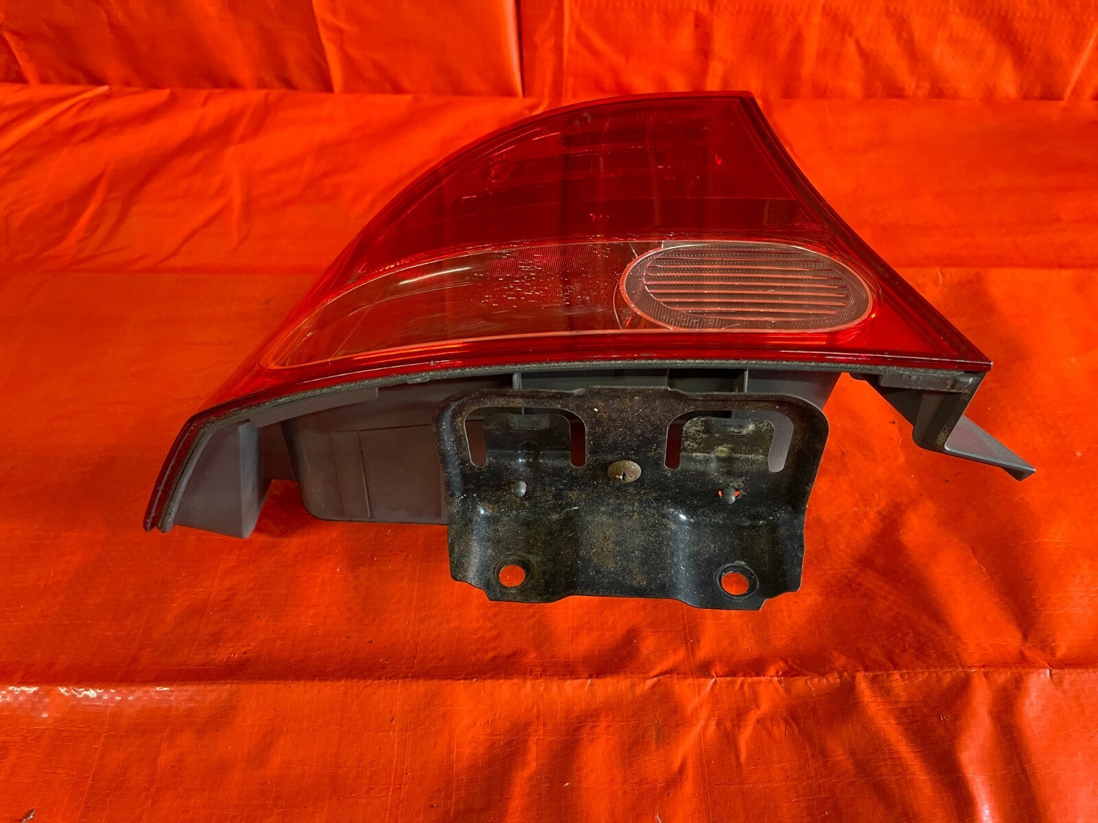 06 08 HONDA CIVIC   4 DOOR SEDAN   DRIVER LEFT OUTER TAIL LIGHT LAMP   OEM OE *6