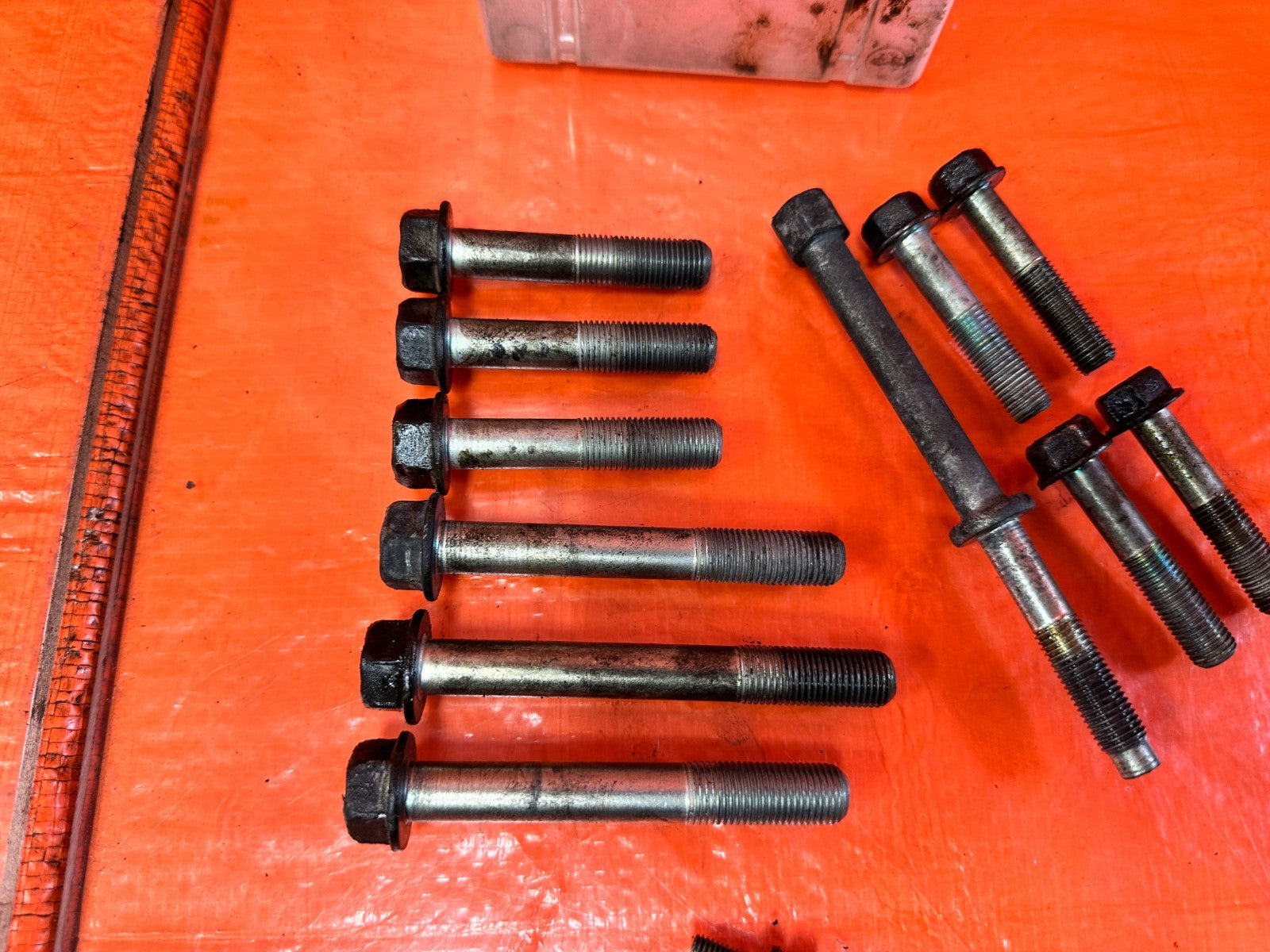 04 08 ACURA TSX   TRANSMISSION BELL HOUSING  & STARTER BOLTS HARDWARE   OEM #3221