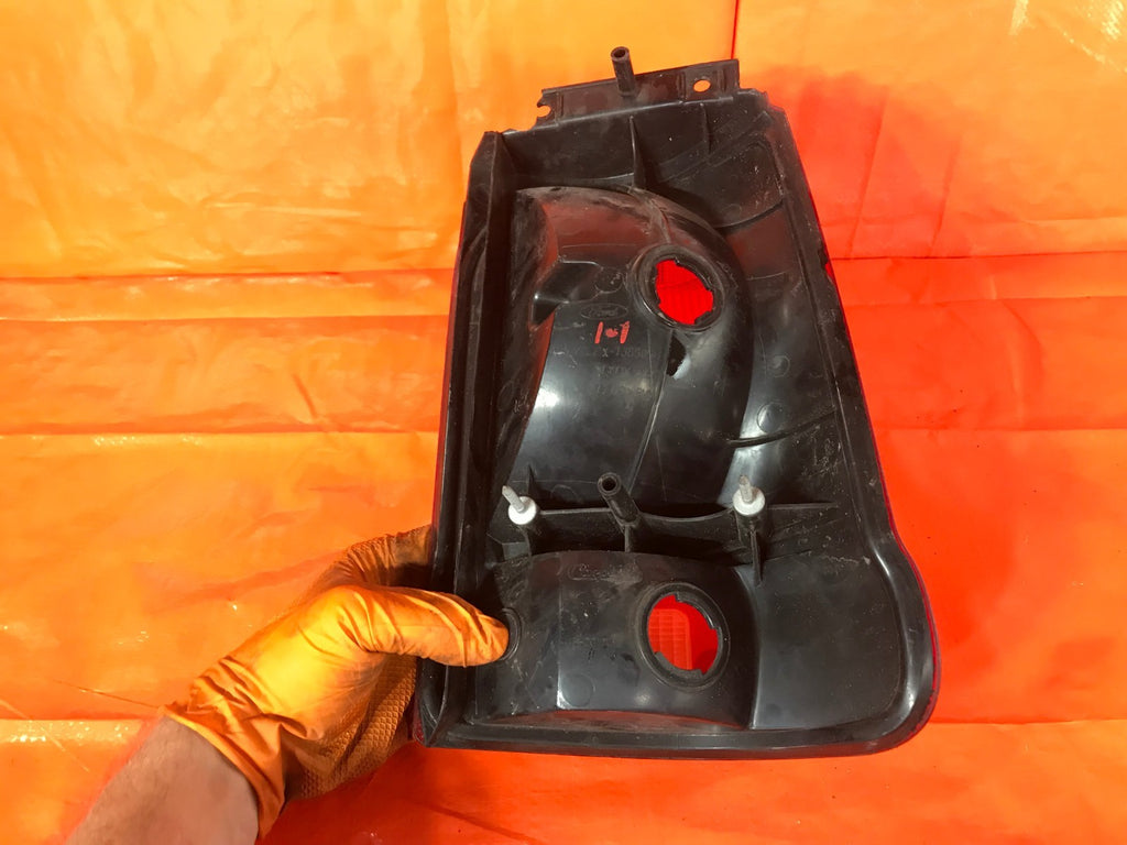 OEM 2001 2002 FORD EXPLORER 2 DOOR DRIVER LEFT TAIL LIGHT LAMP 1L2X 1385056