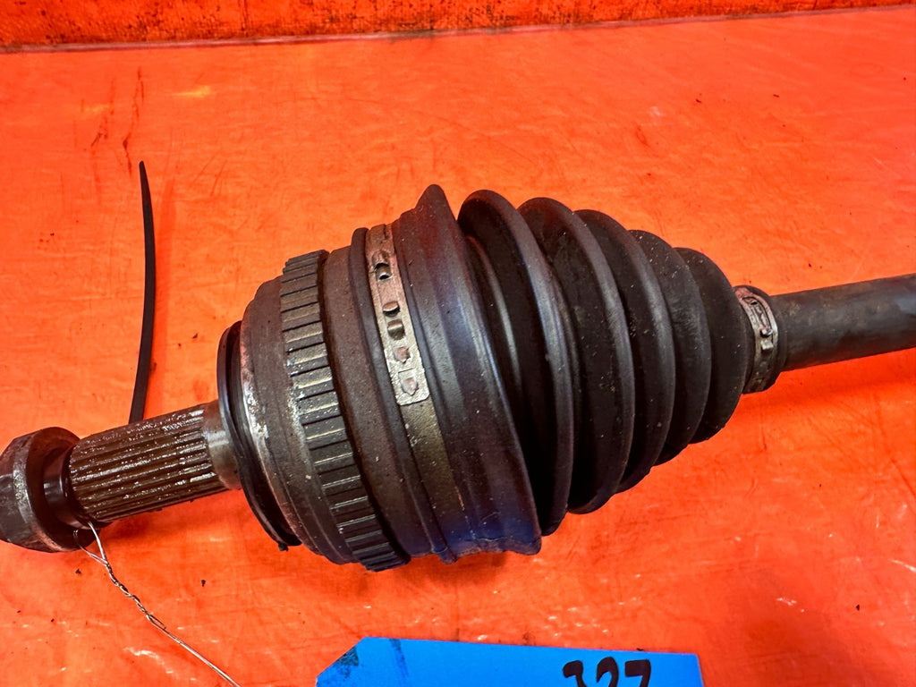 92 95 HONDA CIVIC   D15 D16 D SERIES   SOHC AXLES LEFT AND RIGHT   OEM #32718
