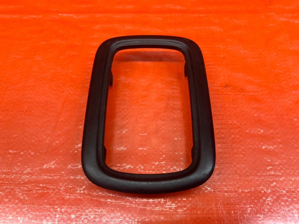 01 02 HONDA ACCORD SEDAN CENTER CONSOLE SHIFTER BEZEL TRIM SURROUND PLASTIC #1675