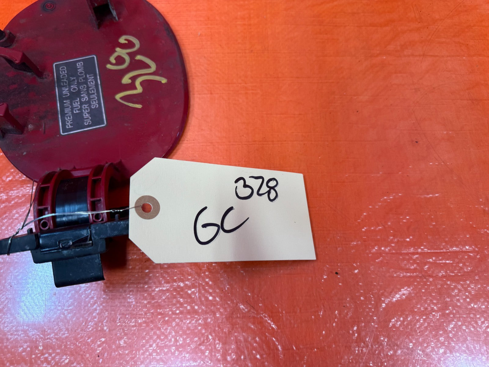 08 15 INFINITI G37 & Q60    2D COUPE   GASOLINE GAS FUEL LID COVER    OEM #3286