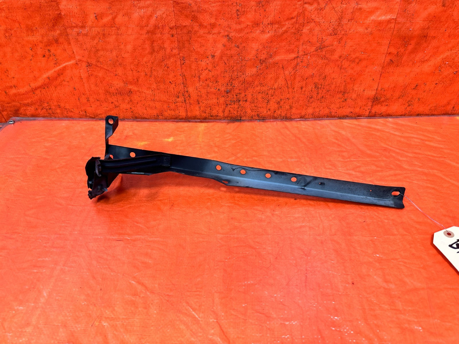 2008 2015 INFINITI G37 Q60 RADIATOR SUPPORT UPPER MOUNT BRACKET OEM 3289