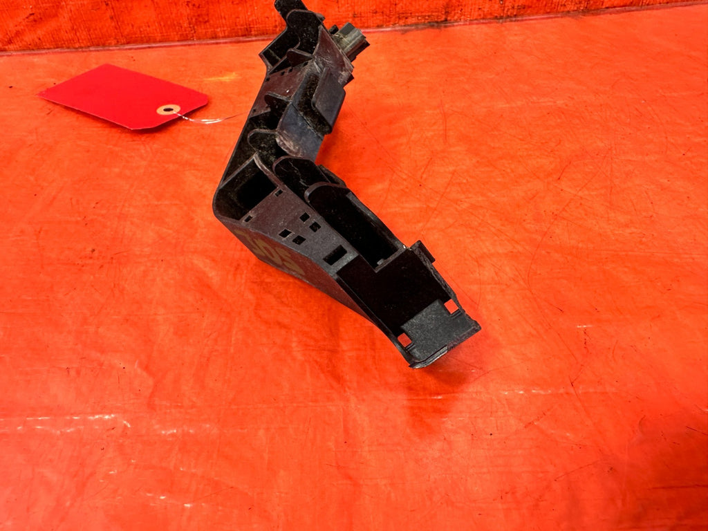 09 14 ACURA TSX   PASSENGER RIGHT TAIL LIGHT BRACKET   OEM #3053