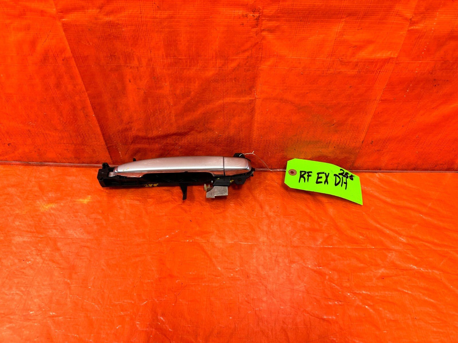 02 10 LEXUS SC430   PASSENGER RIGHT EXTERIOR DOOR HANDLE   OEM FACTORY OE #2880