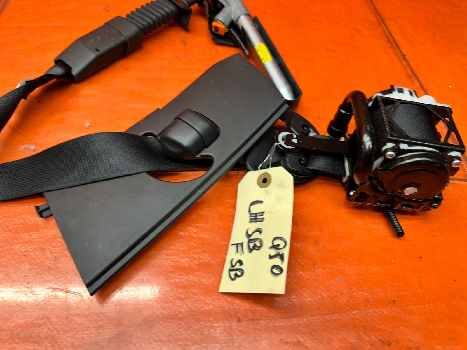 14-24 INFINITI Q50 4D 3.7L 3.0T LEFT FRONT DRIVER SEAT BELT RETRACTOR OEM #Q50-16