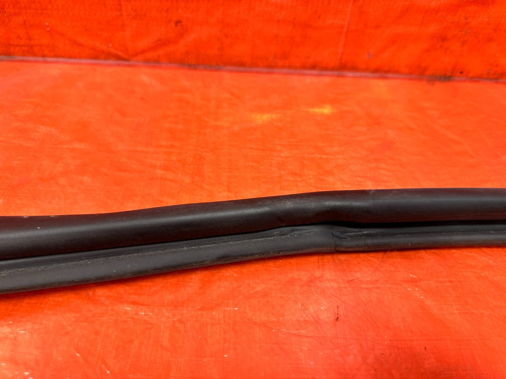 13 16 SCION FRS RIGHT WINDOW GLASS RUN CHANNEL UPPER WEATHER STRIP OEM 2937