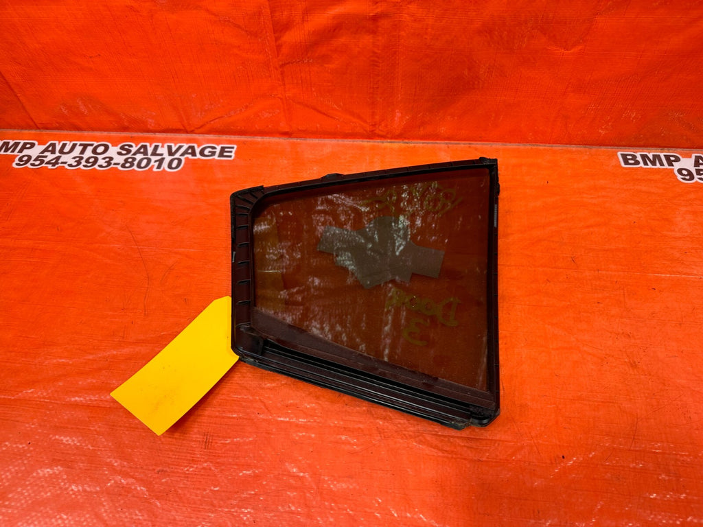 15 21 SUBARU WRX & STI DRIVER LEFT REAR   DOOR VENT GLASS   OEM #1828