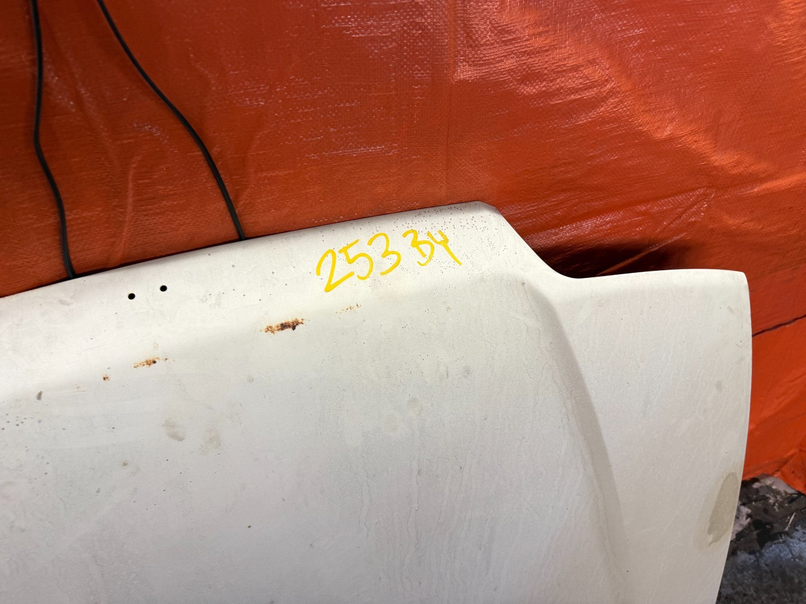 90 91 HONDA CIVIC HATCHBACK   HOOD / BONNET ASSEMBLY   OEM FACTOR OE #32511