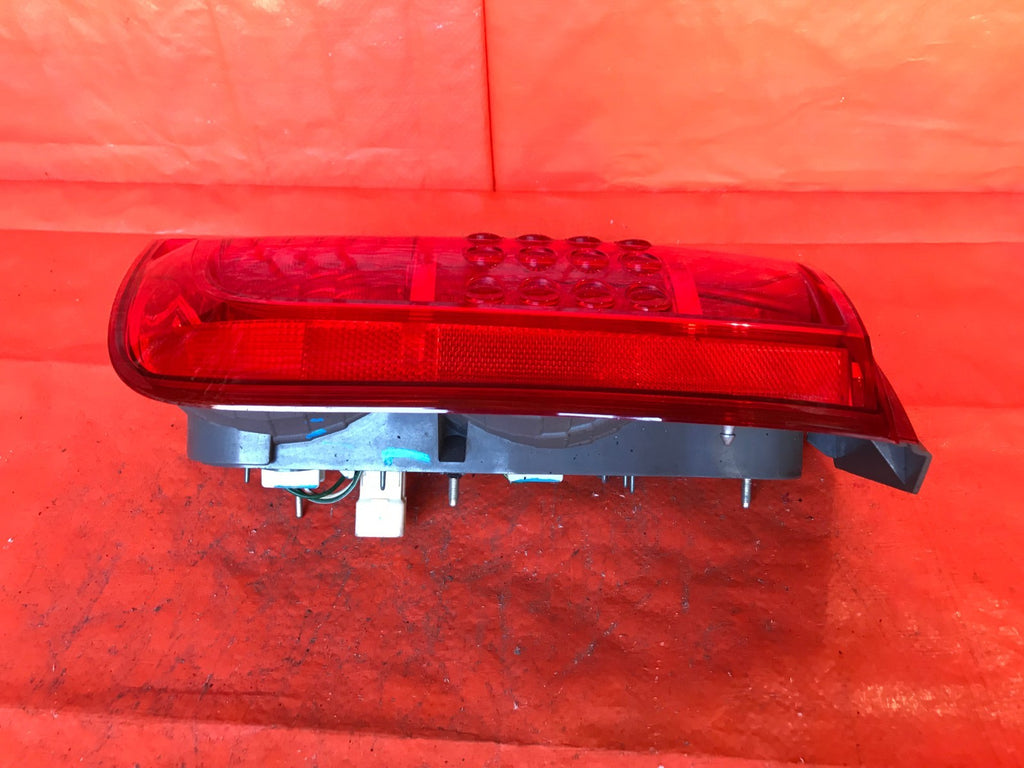 OEM 2008 2009 2010 SCION XB PASSENGER RIGHT TAIL LIGHT LAMP 08 09 105