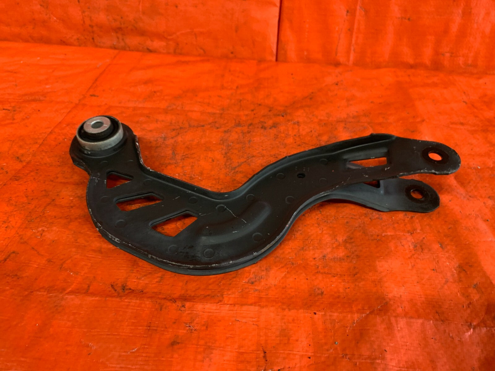 14 19 MERCEDES BENZ CLA 250   LEFT OR RIGHT REAR UPPER CONTROL ARM OEM FACTORY4