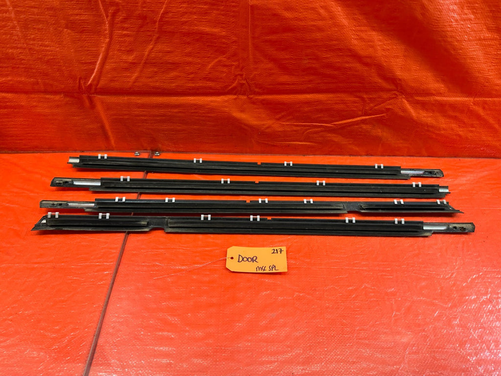 08 15 LANCER EVOLUTION X EVO 10 LEFT RIGHT FRONT REAR CHROME DOOR GLASS TRIM 21711