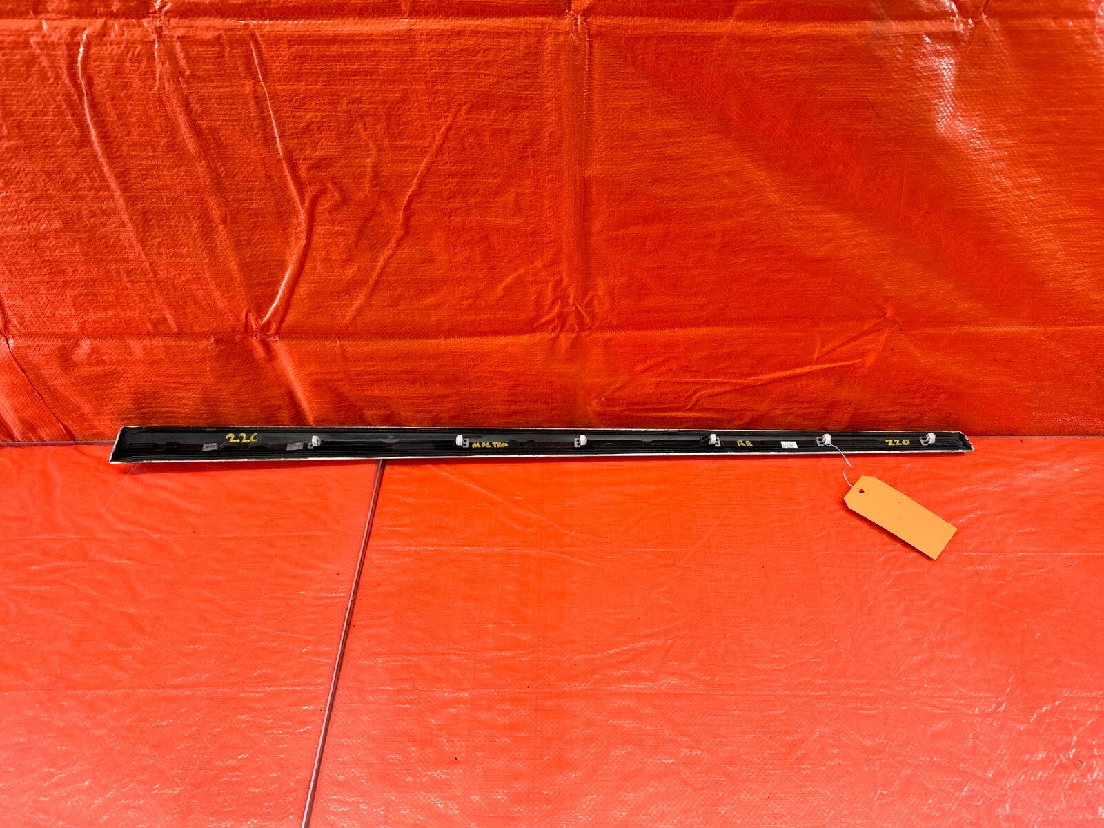06 11 HONDA CIVIC SI 4D SEDAN   DOOR MOLDING IMPACT STRIP RIGHT FRONT OEM #2205