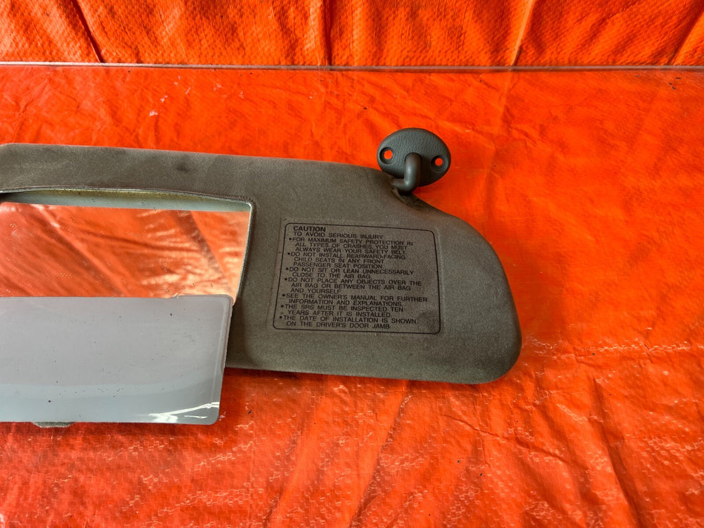 95 96 HONDA PRELUDE   SUN VISOR   PASSENGER RIGHT SIDE   GRAY COLOR   OEM #13810